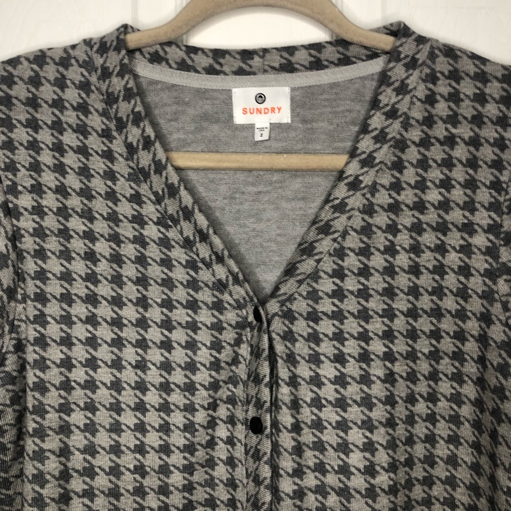 Sundry Houndstooth Python Drapey Cardigan - image 5